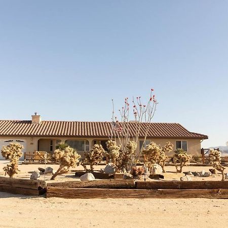 Sun Runner - Serene Desert Home W/Pool & Hot Tub Twentynine Palms Buitenkant foto