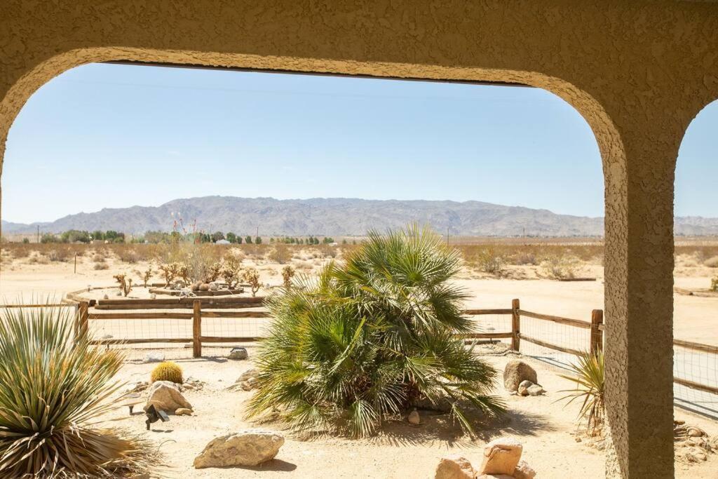 Sun Runner - Serene Desert Home W/Pool & Hot Tub Twentynine Palms Buitenkant foto