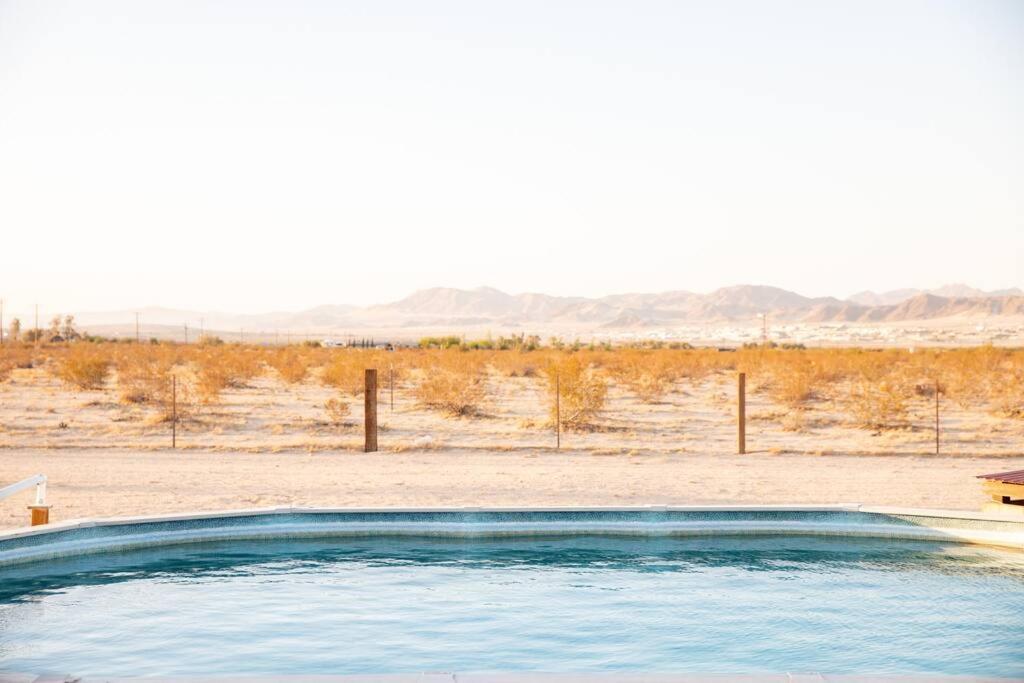 Sun Runner - Serene Desert Home W/Pool & Hot Tub Twentynine Palms Buitenkant foto